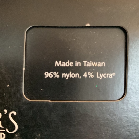 SENSUOUS FREDERICKS OF HOLLYWOOD Legware: black stockings w/crisscross & bow. - Picture 5 of 11